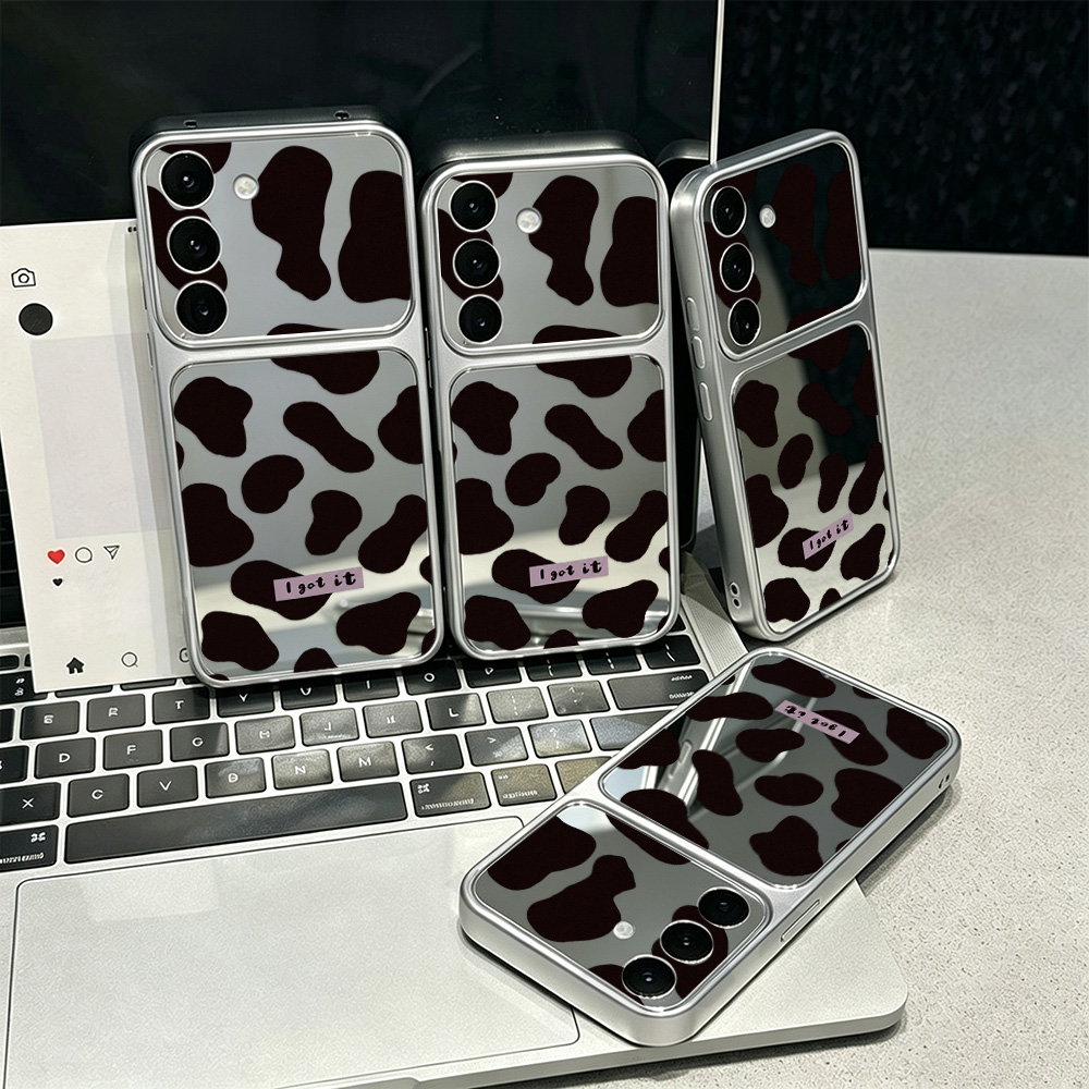 Y2K Aesthetic Cow Print Mirror - огляд і ціна Samsung Galaxy A55