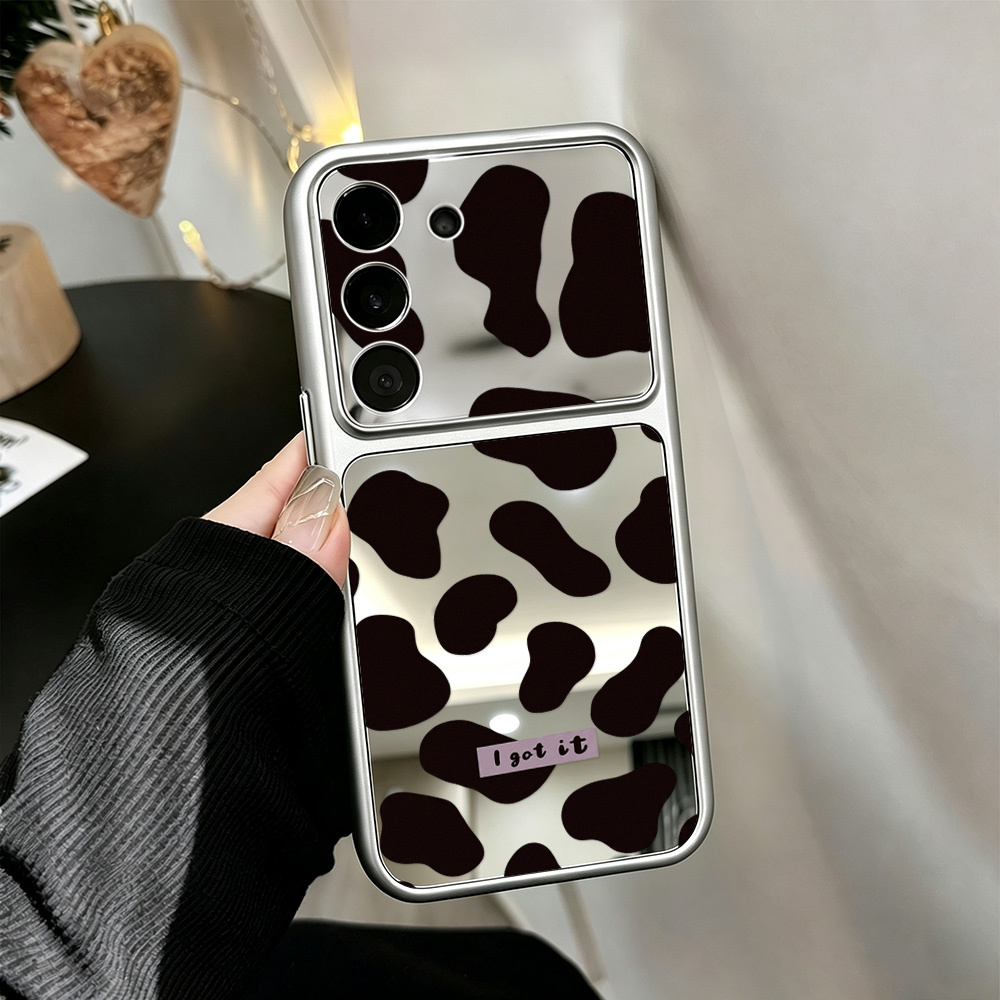 Y2K Aesthetic Cow Print Mirror - огляд і ціна Samsung Galaxy A55